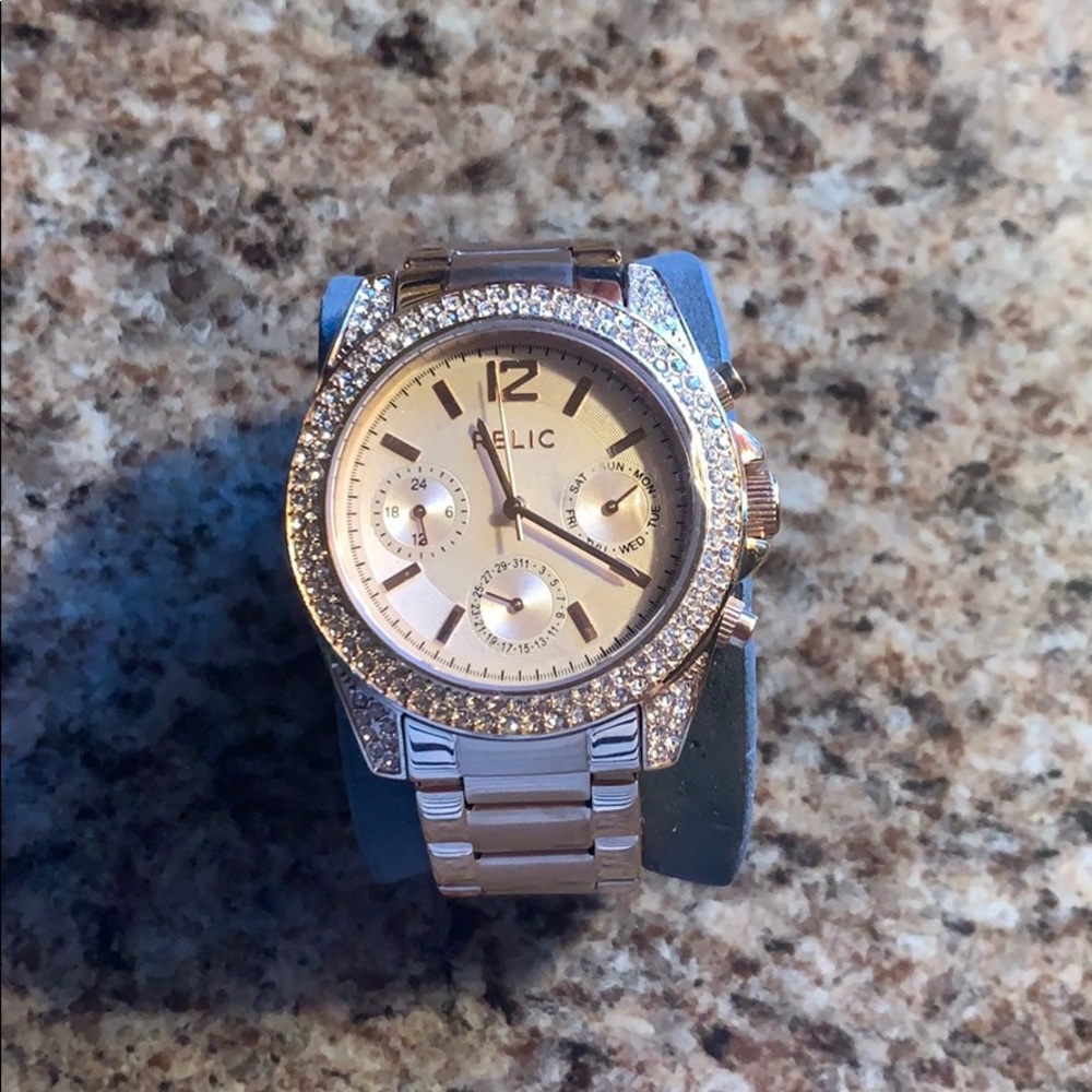 Relic women’s rose gold watch. NEVER WORN